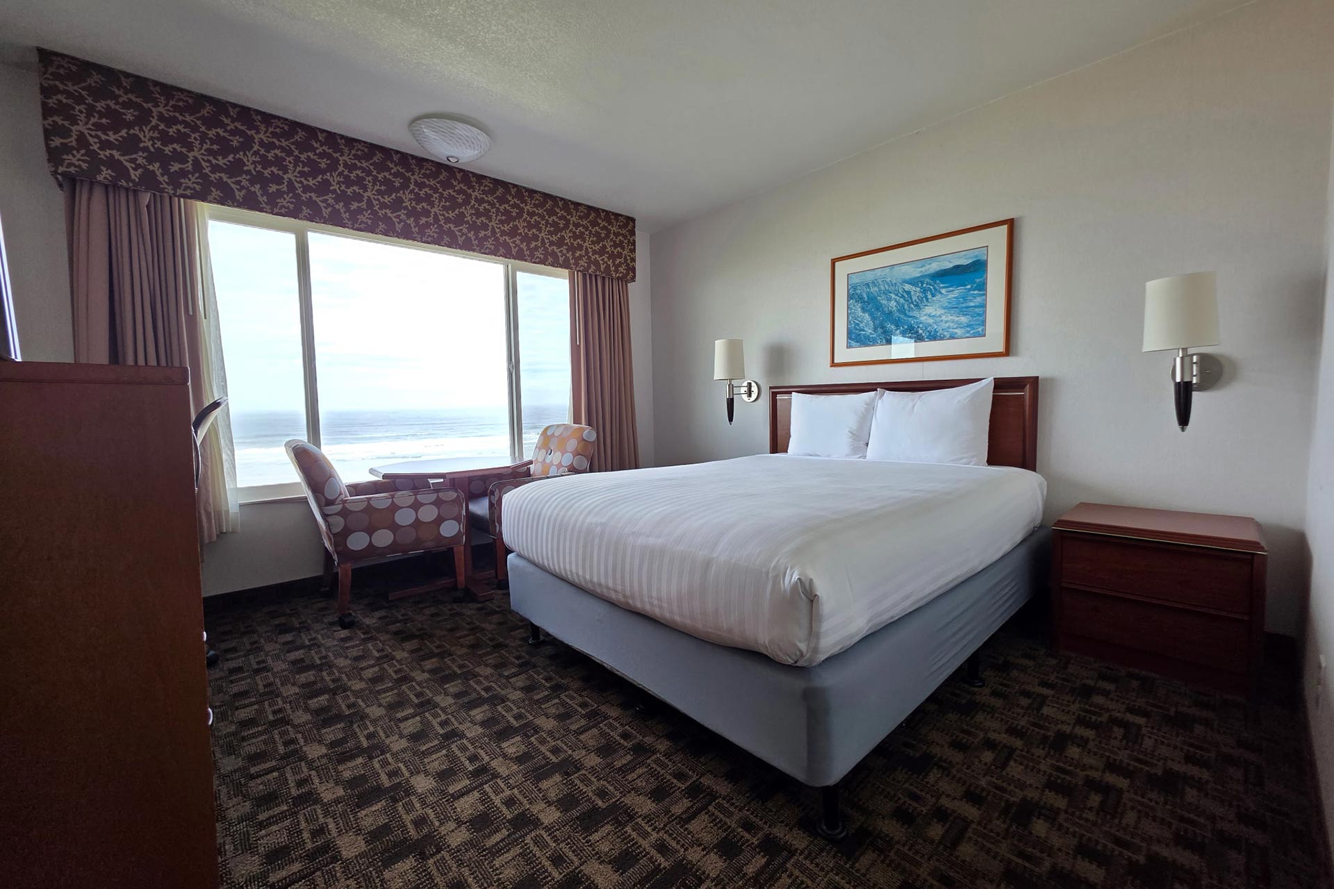Guest bedroom with one queen bed